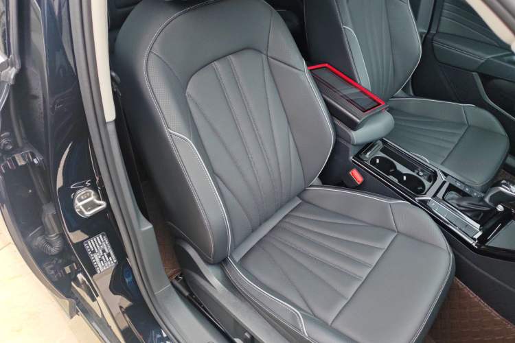 Used Volkswagen Passat 2024 380TSI Dragon Edition