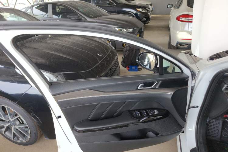 Used Kia K5 2020 270T CVVD Luxury Tech Edition
