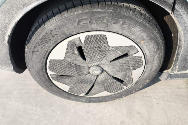 Used IM LS7 2023 90 kWh Elite Rear-Drive Version
