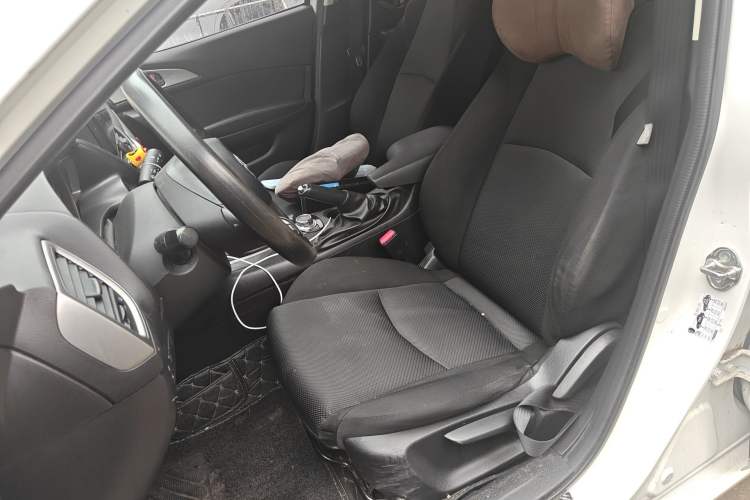 Used Mazda 3 Axela 2017 Hatchback 1.5L Manual Comfort Edition China V Left Front Seat