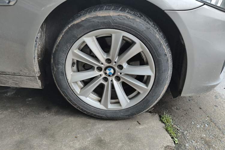 Used BMW 5 Series 2017 520Li Elegant Edition
