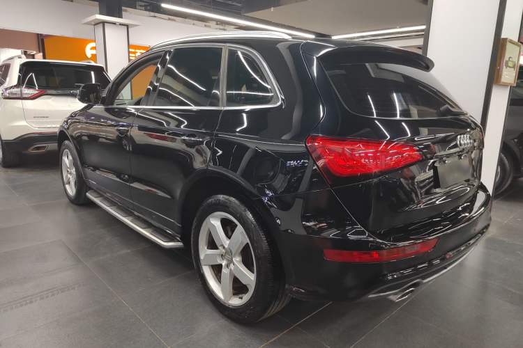 Used Audi Q5 2017 Plus 40 TFSI Ambition Model
