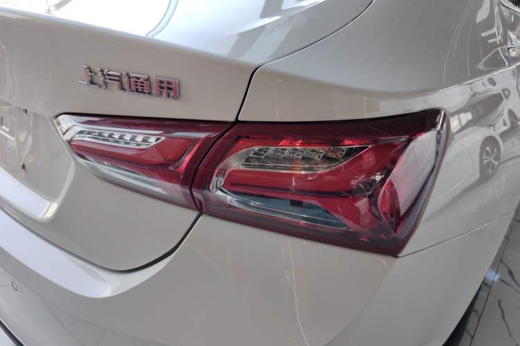 Used Chevrolet Malibu XL 2022 535T Automatic Sport Edition Right Rear Taillight