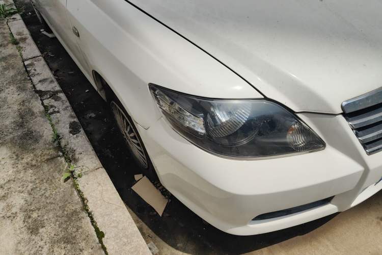 Used Everus S1 2011 1.3L Automatic Comfort Edition Right Front Headlight