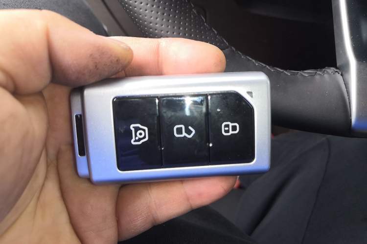 Used 212 T01 2025 Model 2.0T Diesel
