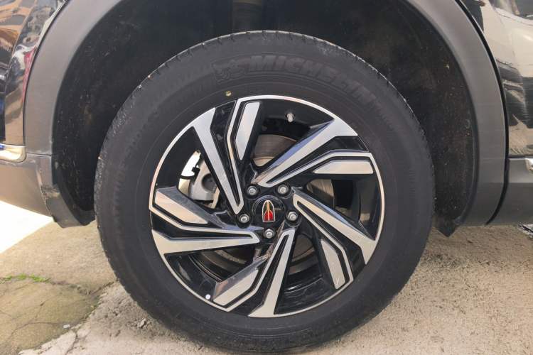 Used Hongqi HS5 2022 Revised Version 2.0T Smart Connect Flagship Edition
