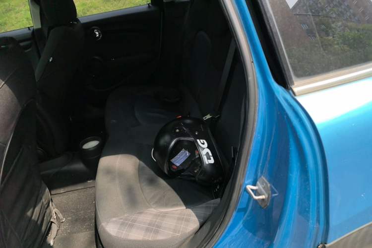 Used MINI 2015 1.5T COOPER Fun Five-Door Edition
