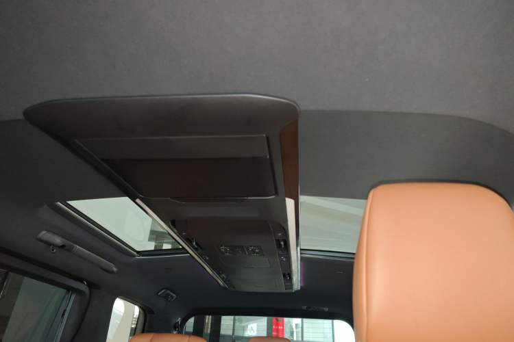 Used Toyota Alphard 2024 Dual-Engine 2.5L Prestige Edition
