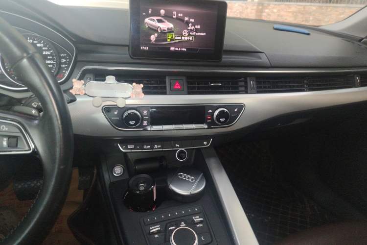 Used Audi A5 2017 Sportback 40 TFSI Fashion Model Audio And AC Panel