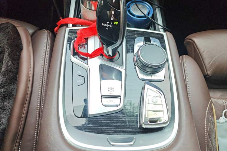 Used BMW 7 Series 2019 730Li M Sport Package Gear Lever