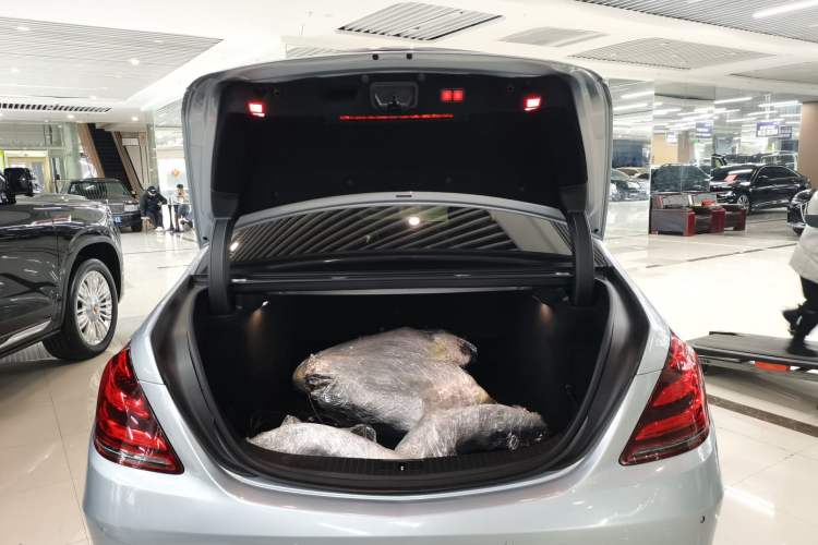 Used Mercedes-Benz S-Class 2014 S 320 L Business Model