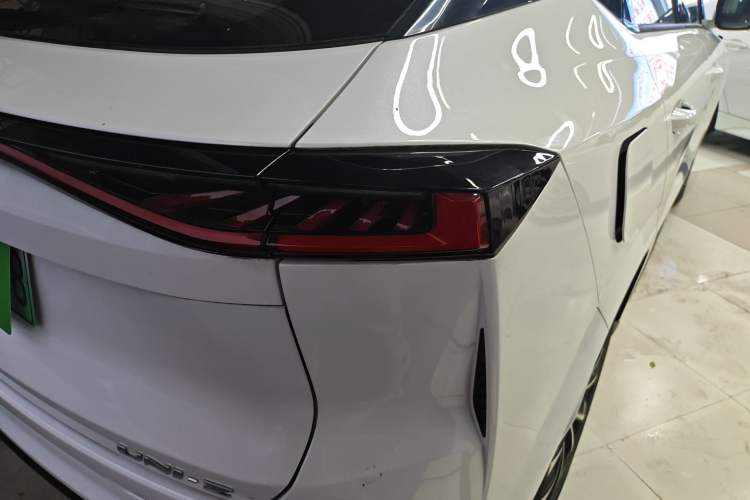 Used CHANGAN UNI-Z New Energy 2024 Blue Whale Smart Electric iDD 125km Beyond Edition Right Rear Taillight