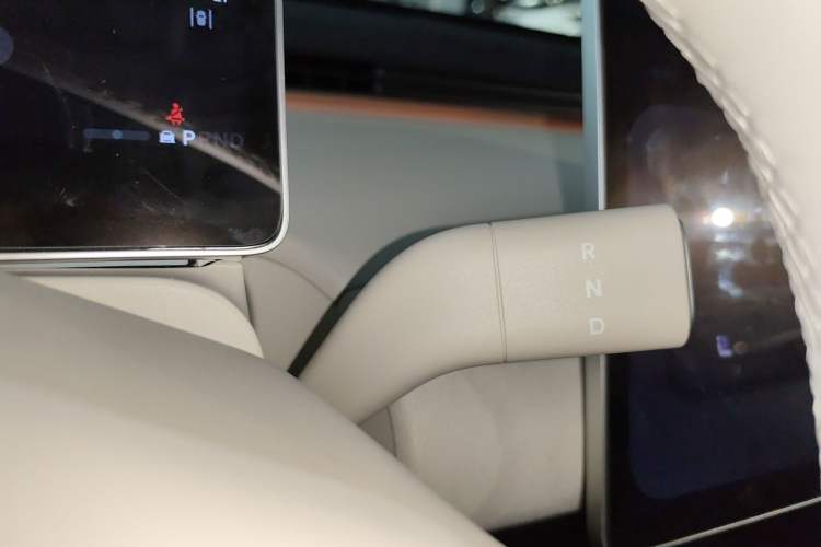 Used firefly firefly 2025 Illuminated Edition
