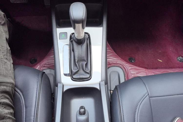 Used Honda Fit 2021 1.5L CVT Trend Edition Gear Lever