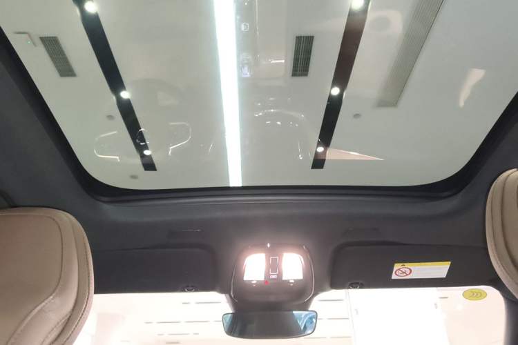 Used Volvo XC60 2025 B5 Four-Wheel Drive Smart & Advanced Luxury Edition