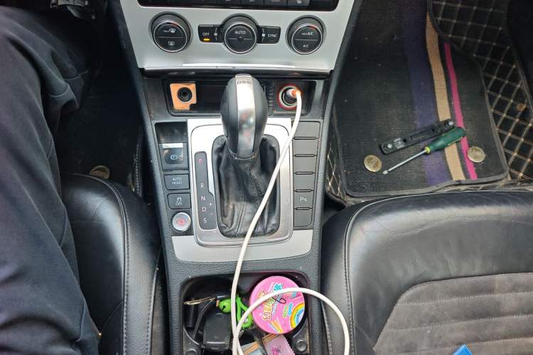 Used Volkswagen Magotan 2015 1.8TSI Luxury Model Gear Lever