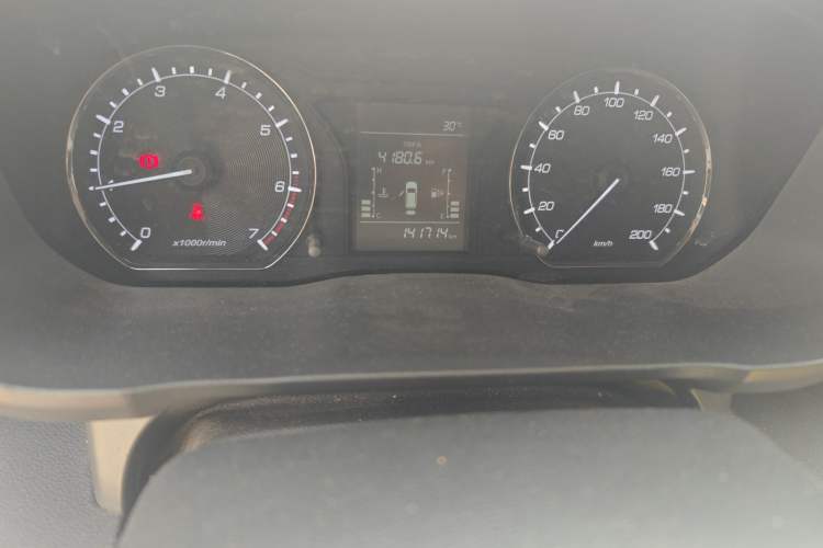 Used CHANGAN OSHAN X70A 2018 1.5L Manual Comfort Model
