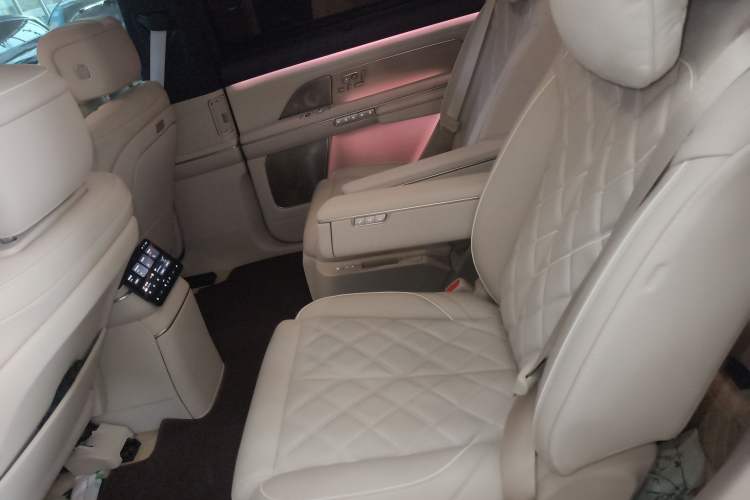 Used Nio ES8 2026 Model 6-seat Executive Signature Edition Left Rear Seat