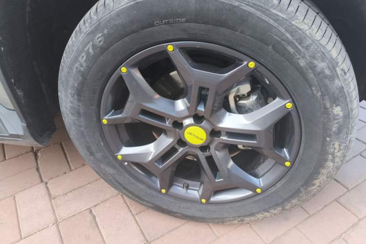 Used JETOUR Traveler 2025 2.0TD DCT XWD Cross-country Right Front Wheel Hub