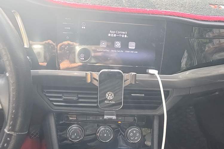 Used Volkswagen Bora 2021 280TSI DSG Elite Smart Connectivity Version Audio And AC Panel