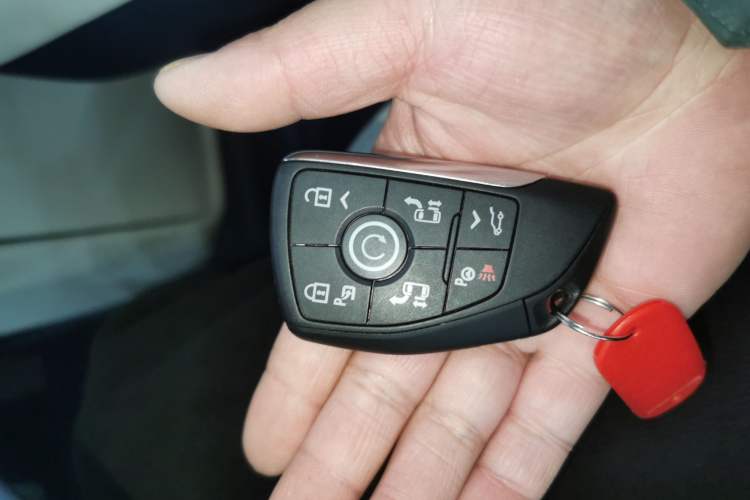 Used Buick GL8 New Energy 2024 Lu Zun Luxury Edition 6-Seater Interior 1