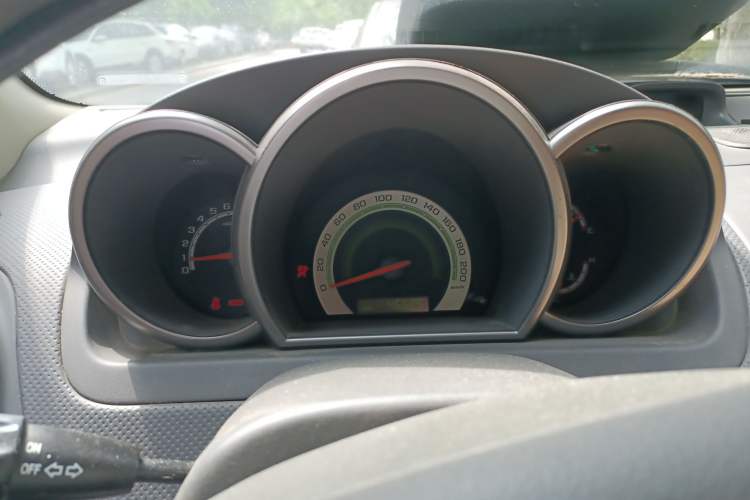 Used Chevrolet Lova 2010 1.4 AT Fashion Edition