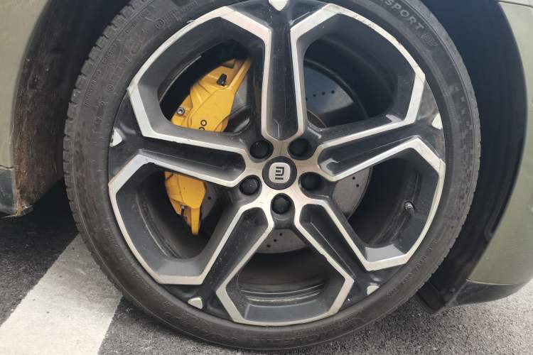 Used Xiaomi Auto SU7 2024 Rear-Drive Ultra-Long Range Advanced Pro-Level Intelligent Driving Version
