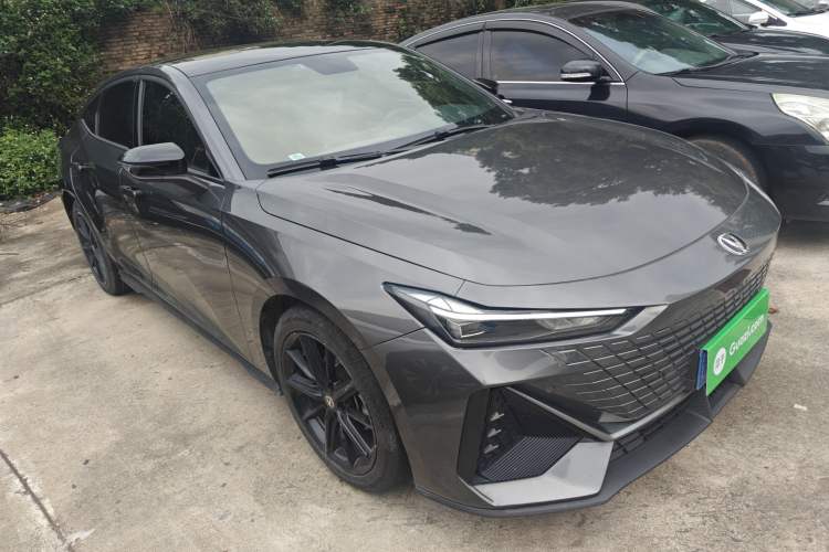 Used CHANGAN UNI-V 2022 1.5T Prestige Version