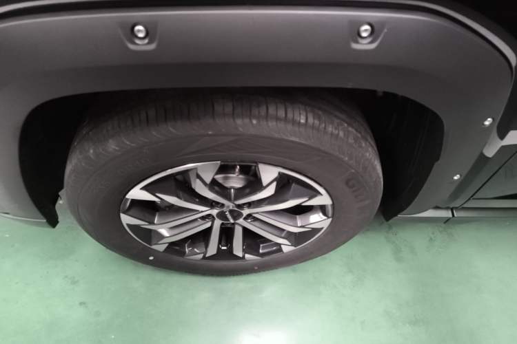 Used Haval H Dog 2023 2.0T All-Wheel-Drive Chaoye Plus Left Front Wheel Hub