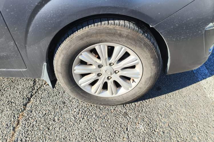 Used SsangYong Rodius 2014 2.0T Diesel Two-Wheel Drive Luxury Navigation Edition