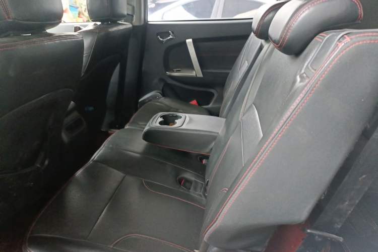 Used Geely Auto GX7 2015 Sports Edition 2.0L Manual Elite Model
