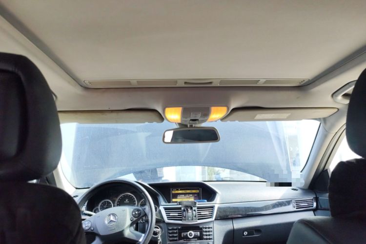 Used Mercedes-Benz E-Class 2010 E 200 CGI Elegant Model Headliner