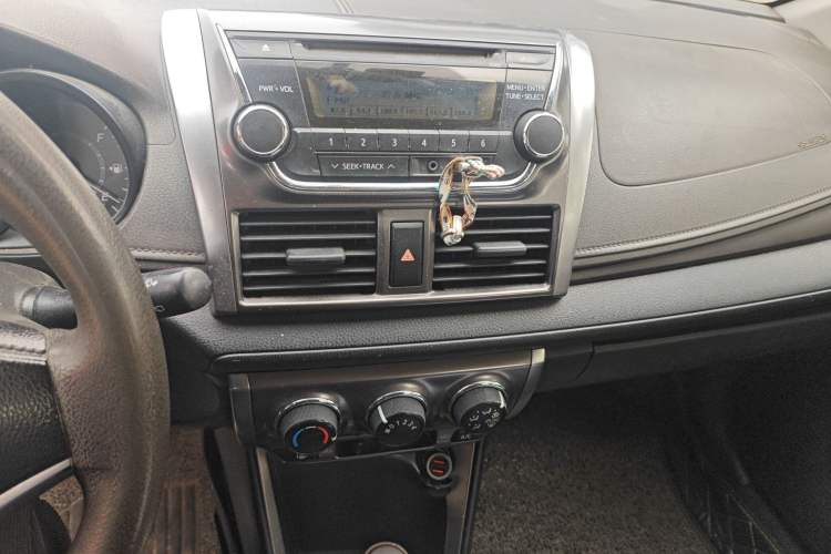 Used Toyota YARiS L Zhi Xuan 2014 1.5G Automatic Xuan Dong Edition Audio And AC Panel