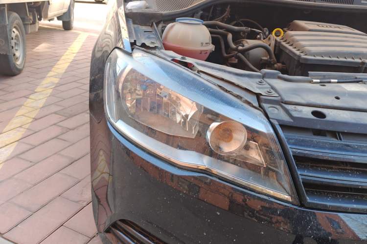 Used Volkswagen Jetta 2013 1.6L Manual Fashion Edition
