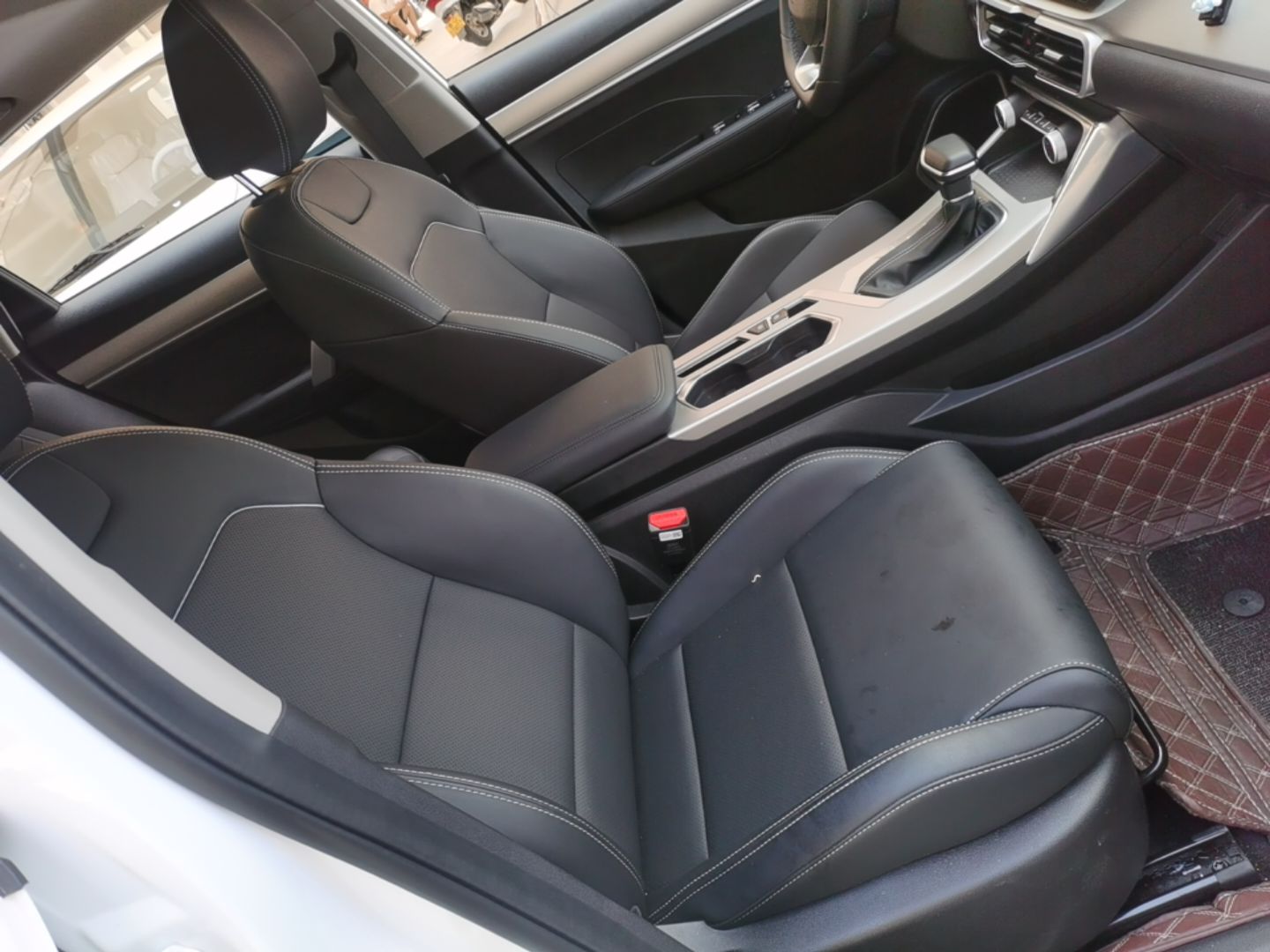 Geely Auto Coolray 2025 1.5L CVT Super Edition — снимка 19