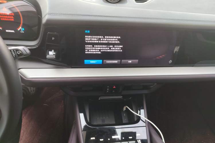 Used Porsche Cayenne 2024 Cayenne 3.0T Audio And AC Panel