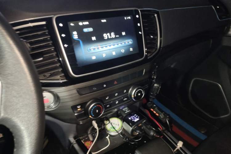 Used Isuzu D-MAX 2022 2.0T All-Wheel Drive Automatic Gasoline LingShang Version JX4G20A6L
