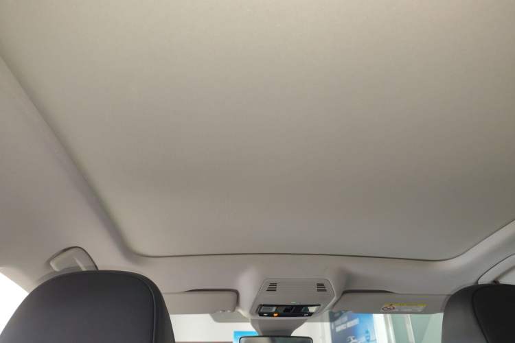 Used Volkswagen ID.7 VIZZION 2024 AIR model
