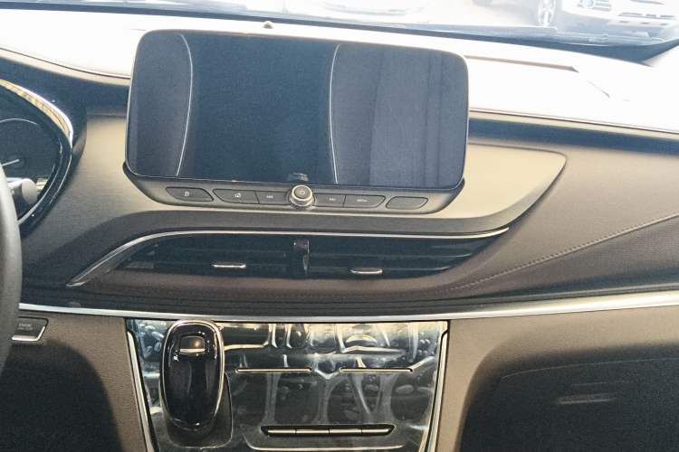 Used Buick GL8 2022 Land Executive Class 652T Prestige Model
