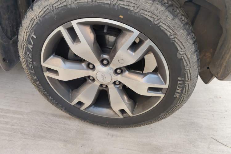 Used Ford Everest 2017 2.0T Gasoline Automatic 4x4 Flagship Edition 7 Seats