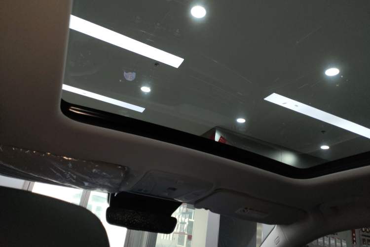 Used Hongqi HS5 2023 2.0T Four-Wheel Drive Flagship Pro Edition
