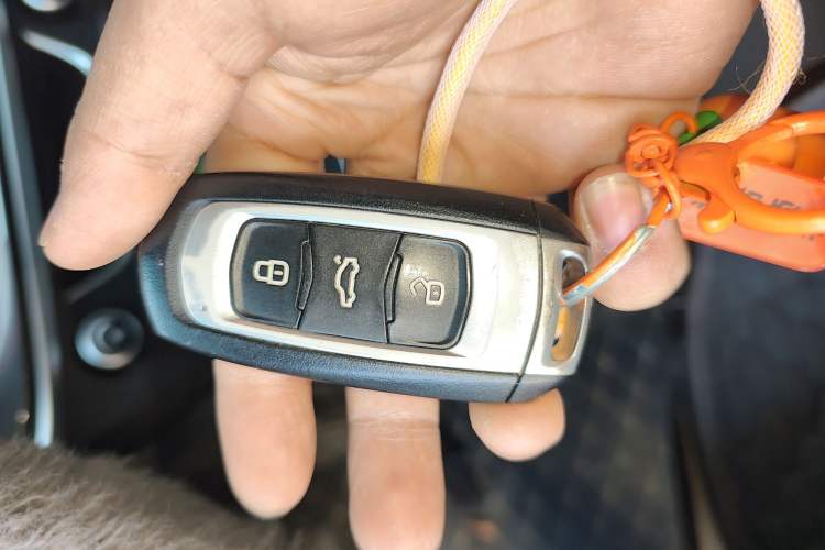 Used Geely Auto Emgrand 2016 Sedan 1.5L Manual Upward Edition