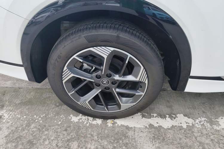 Used CHANGAN CS75 PLUS 2025 4th Generation 1.5T New Blue Whale Smart Luxury Edition
