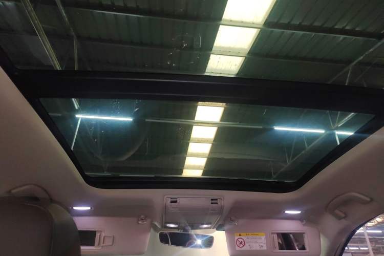 Used Volkswagen Sagitar 2021 280TSI DSG Luxury Smart Connectivity Edition Headliner