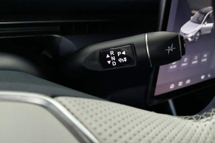 Used ARCFOX Alpha T5 2024 520 PRO Gear Lever