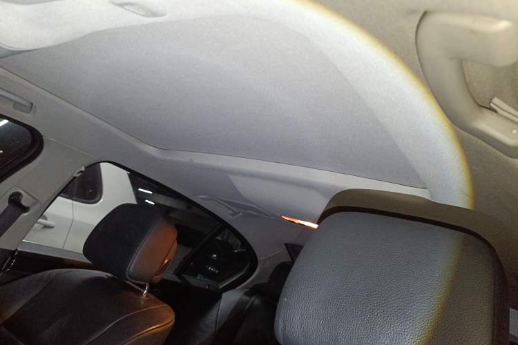 Used BMW 5 Series 2013 520Li Elegant Edition Headliner