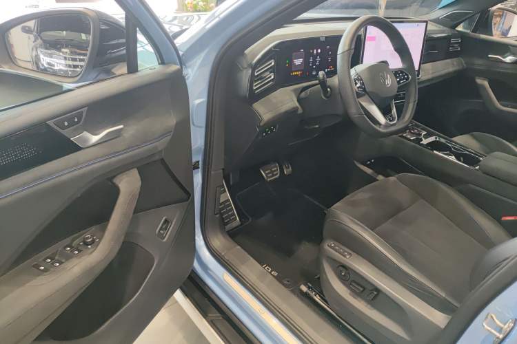 Used Volkswagen Tiguan L 2024 PRO 380TSI Four-Wheel Drive R-Line Prestige Edition