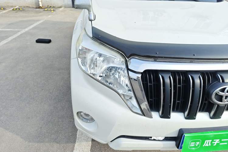 Used Toyota Prado 2016 2.7L Automatic Standard Edition Right Front Headlight