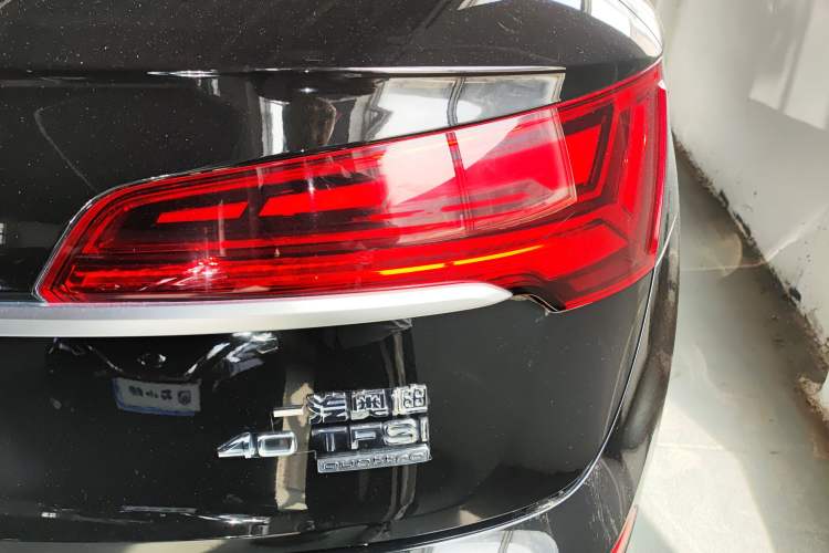 Used Audi Q5L 2022 Updated 40T Luxury Dynamic Edition Right Rear Taillight