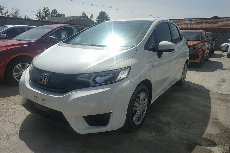 Used Honda Fit 2016 1.5L LXS CVT Comfort Sunroof Version